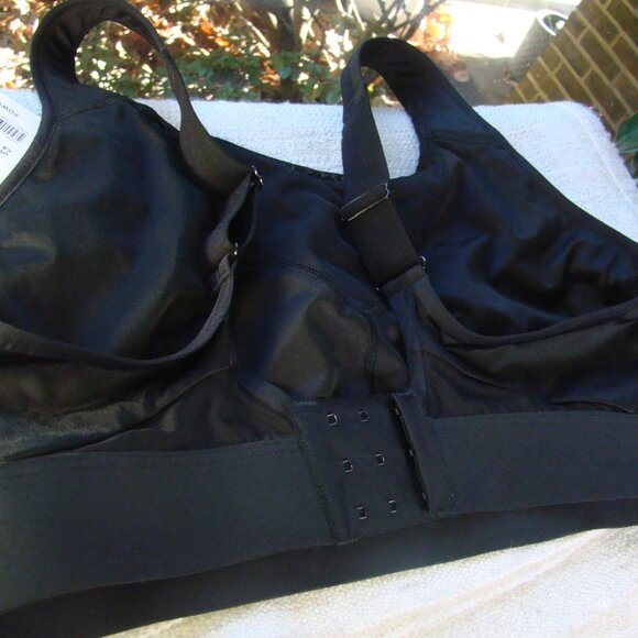 Athleta black invincible bra New with tag, 36 DD - Picture 6 of 7